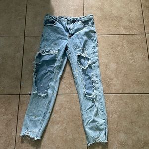 Ripped star blue jeans